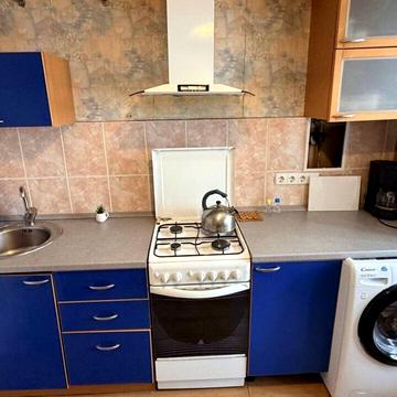 Чоколівський бульв., 40