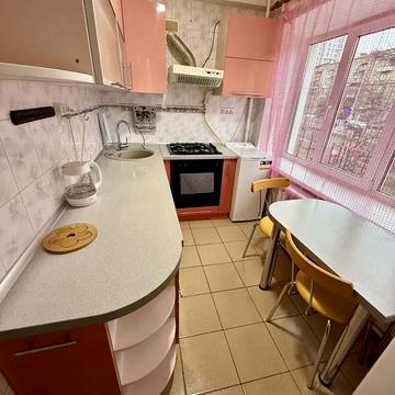 Жилянська вул., 45