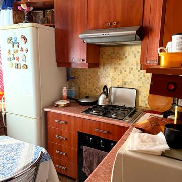 Северина Потоцького пров. (Сімнадцятого Партзїзду), 2