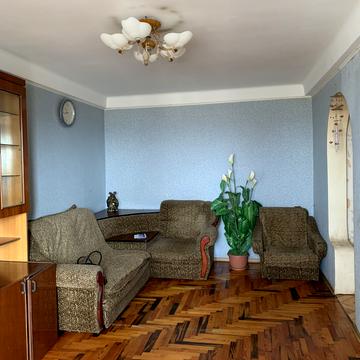 Парамонова вул., 19