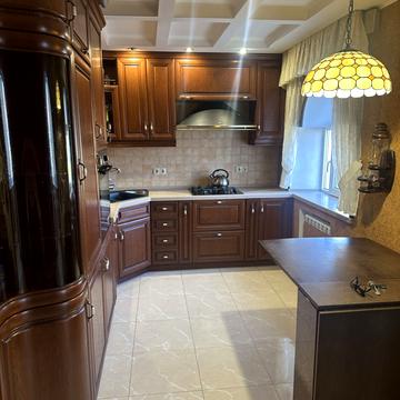 Щусєва вул., 8-А