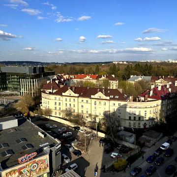 Академіка Андрія Сахарова вул., 80а