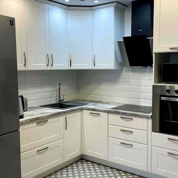 Бориса Гмирі вул., 16