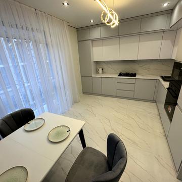 Олександра Довженка вул., (Будинок 9)