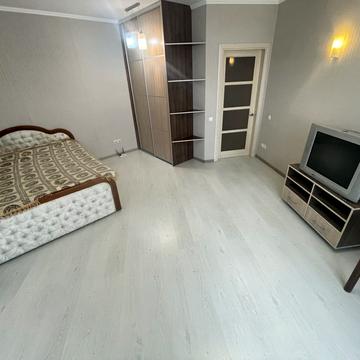 Єлизавети Чавдар вул., 1