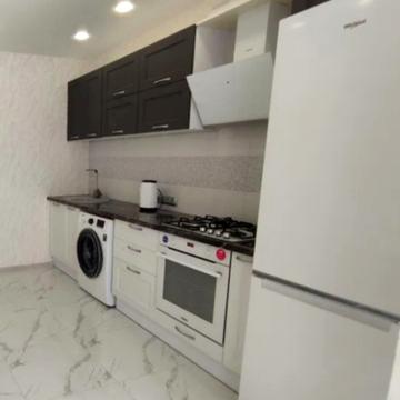 Свободи вул., 1-С