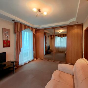 Володимира Івасюка просп. (Героїв Сталінграду), 36