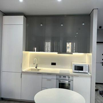 Максима Рильського вул., 12