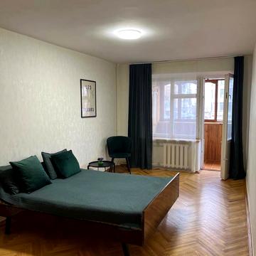 Бутишів пров. (Андрія Іванова вул.), 12