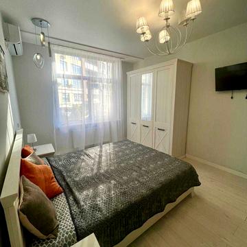 Юнацька вул., 10