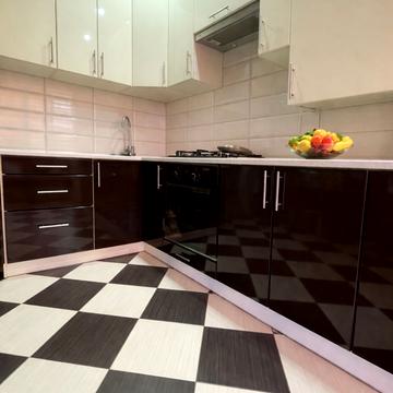 Боголюбова вул., 10