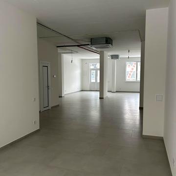 Угорська вул., 14к