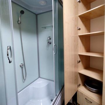 Академіка Глушкова просп., 9-В