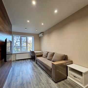 Новгород-Сіверська вул. (Новгородська), 4