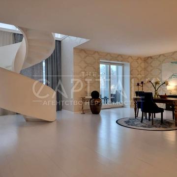 Івана Франка вул., 27/31