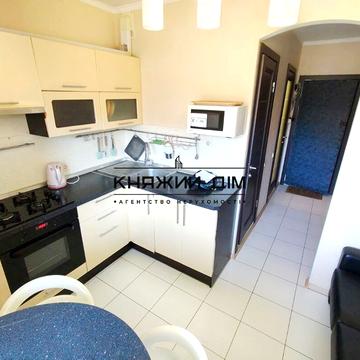 Урлівська вул., 1/8