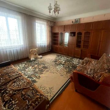 Заводська вул., 11