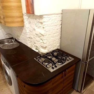 Велика Васильківська вул. (Червоноармійська), 41