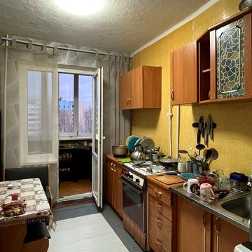 Академіка Корольова вул., 100