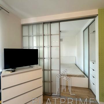 Саксаганського вул., 7