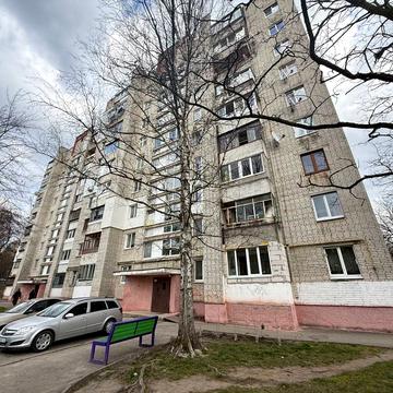 Івана Пулюя вул., 18