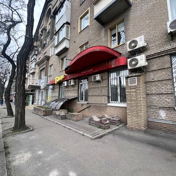 Шевченка бульв., 27