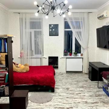 Колонтаївська вул., 19