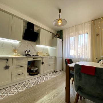 Данила Галицького вул. (40-річчя Перемоги)