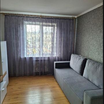 Мандриківська вул., 220