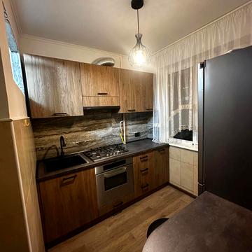 Володимира Великого вул. (Артема), 89