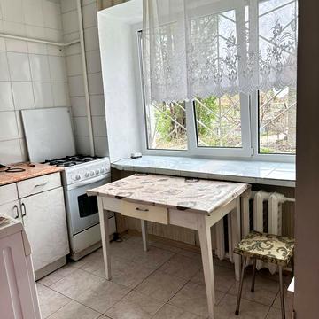 Князя Володимира Великого просп., 67