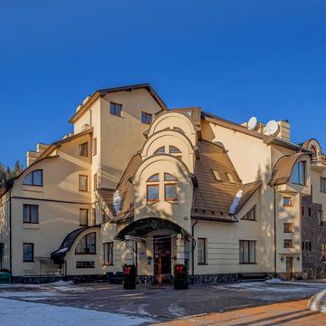 Грушевського вул., 2А