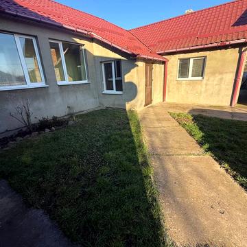 Центральна, 111