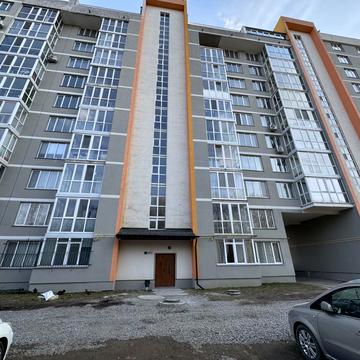 Івана Величковського вул., 70а