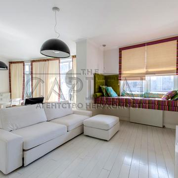 Євгена Коновальця вул. (Щорса), 32-Б