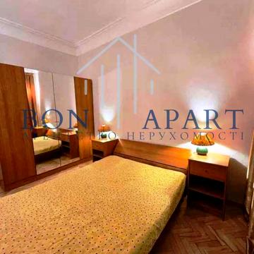 Степана Ковніра вул. (Ластовського), 3