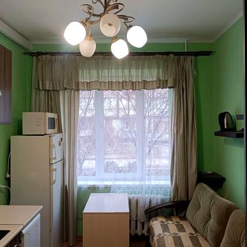 Михайла Максимовича вул., 6