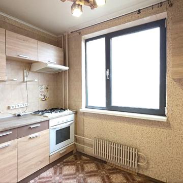 Сонячна вул., 11