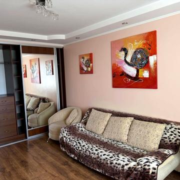 Олексія Вадатурського вул. (Маршала Малиновського), 57