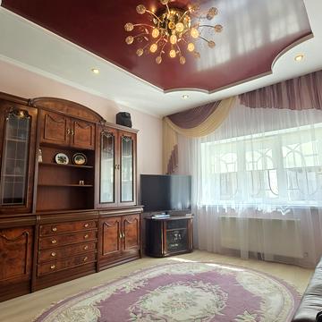 Середньофонтанська вул., 4