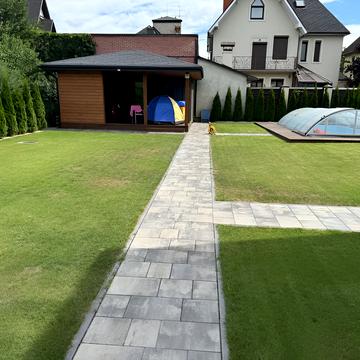 Садова вул., 61