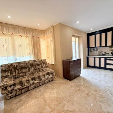 Дмитра Бортнянського вул. (27 Липня), 35