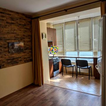 Волинська вул., 3