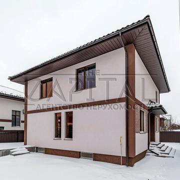 Зоряна вул., 30