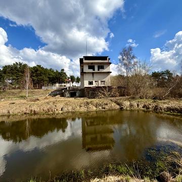 Партизанська, 17-а