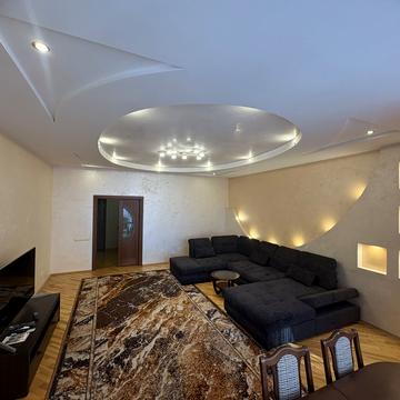 Євгена Коновальця вул. (Щорса), 32-Б