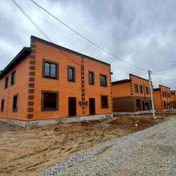 Молодіжна вул., 36