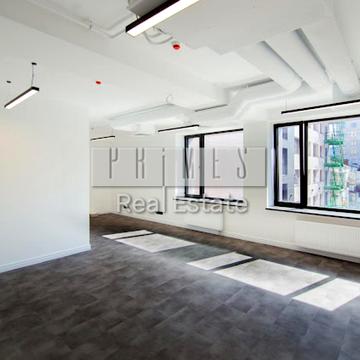 Саксаганського вул., 70