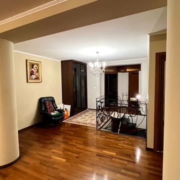 Андрія Мельника вул., 9А