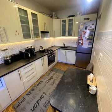 Юрія Іллєнка вул. (Відкрита), 18